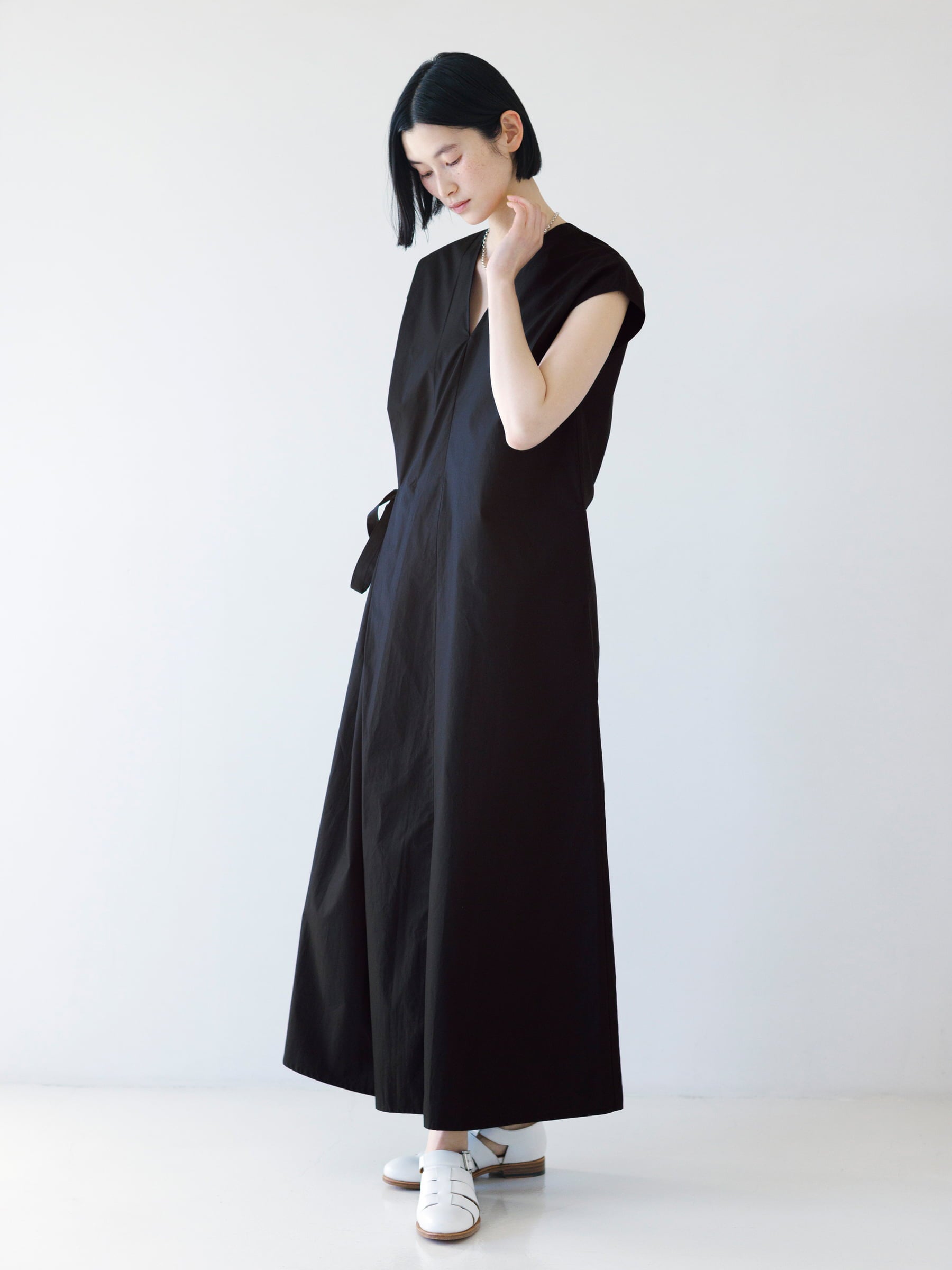Nikki ESSENTIAL PIECES Finx Weather Cloth Asymmetry Dress - 〈O2