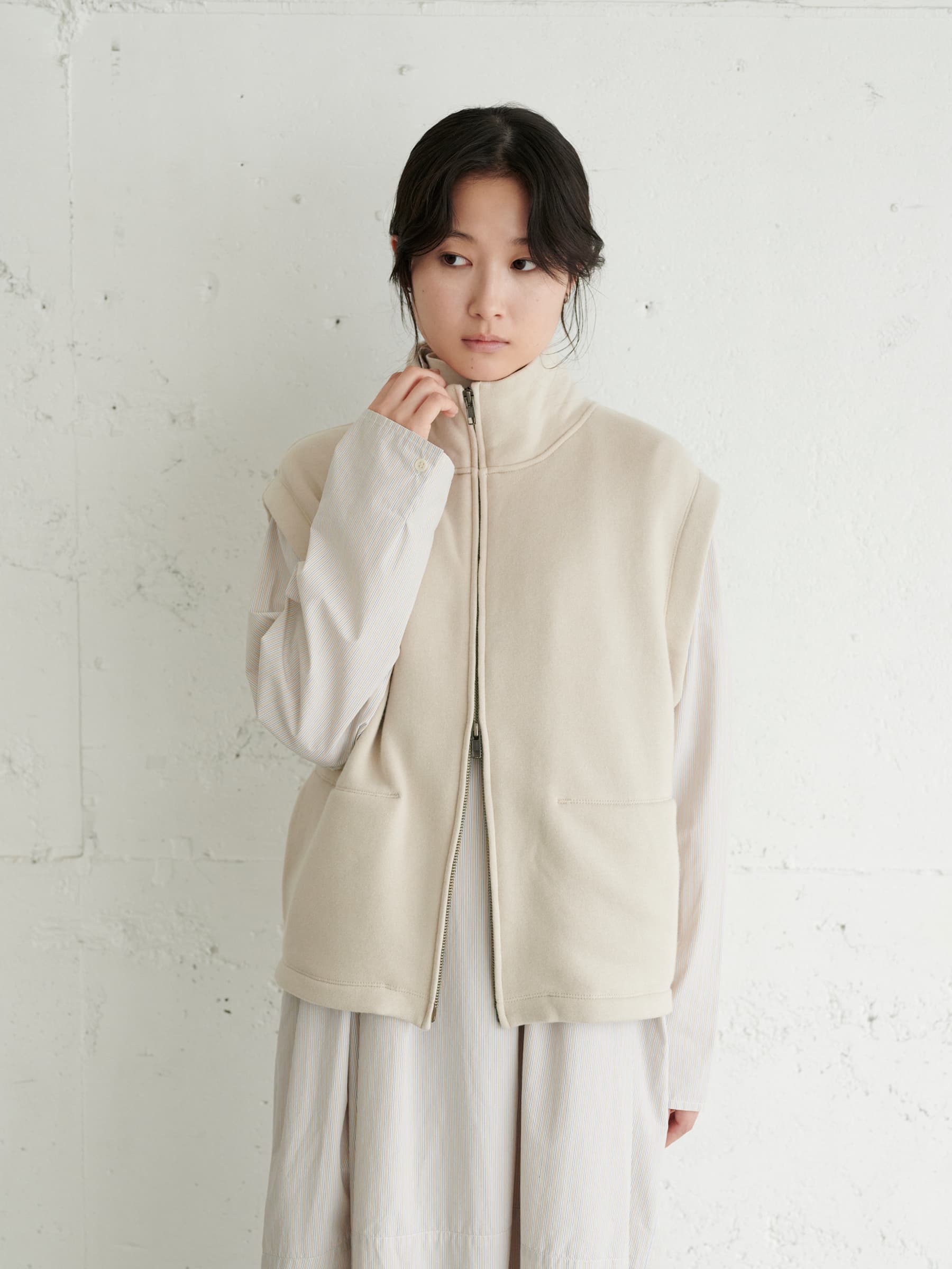 O2〉エア・スウェッツ ジェンダレス ジップベスト - 〈O2