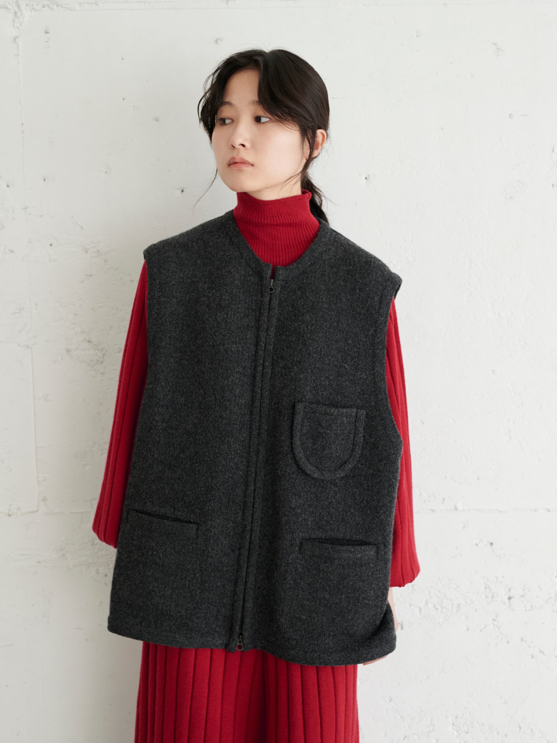 5Wファイブダブル(ゴワット)Do-i 黒 ウールノーカラーベスト Nikki ESSENTIAL PIECES Felting Wool Knit Vest - 〈O2〉BETTER THAN