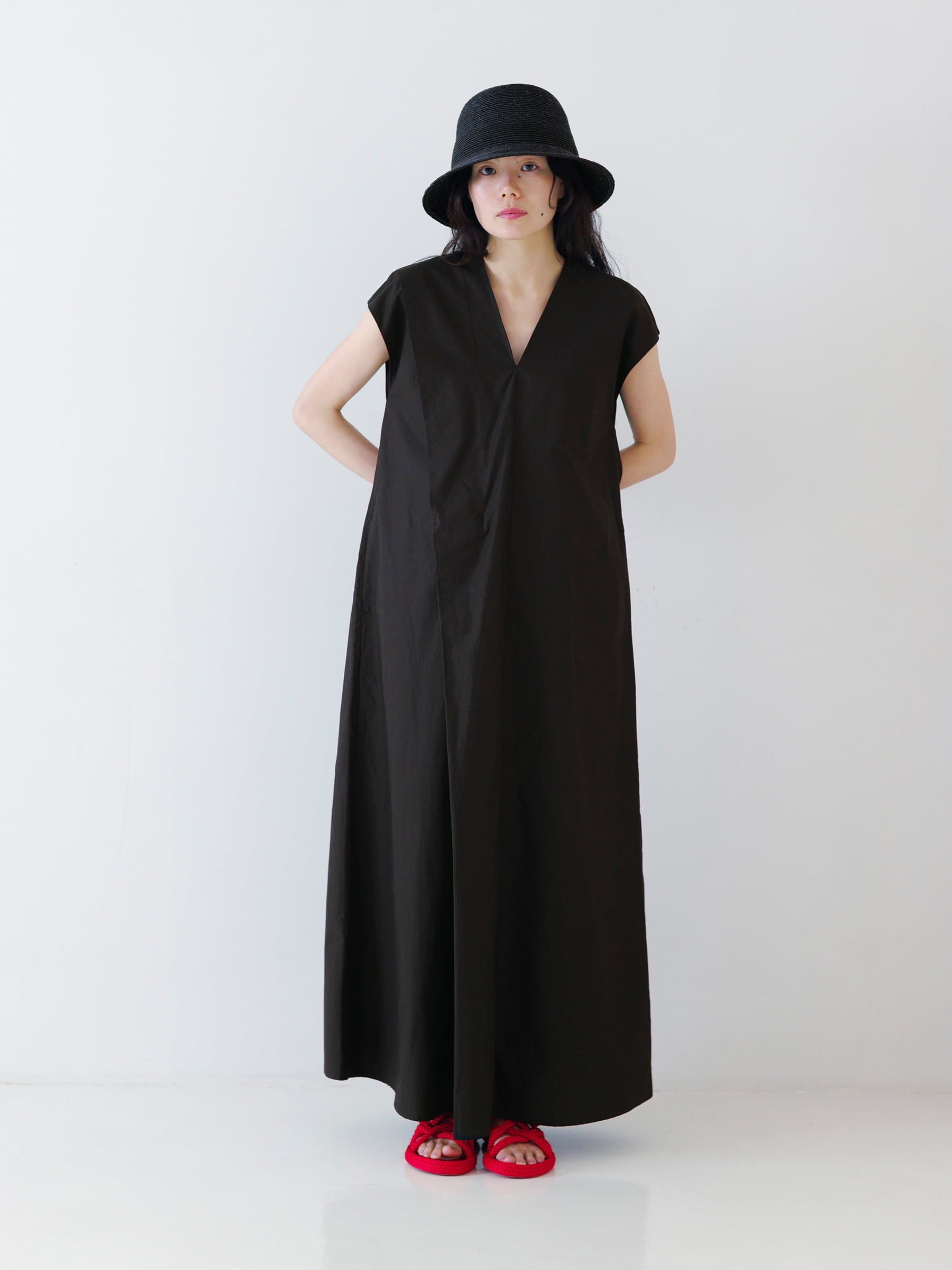 Nikki ESSENTIAL PIECES Finx Weather Cloth Asymmetry Dress - 〈O2