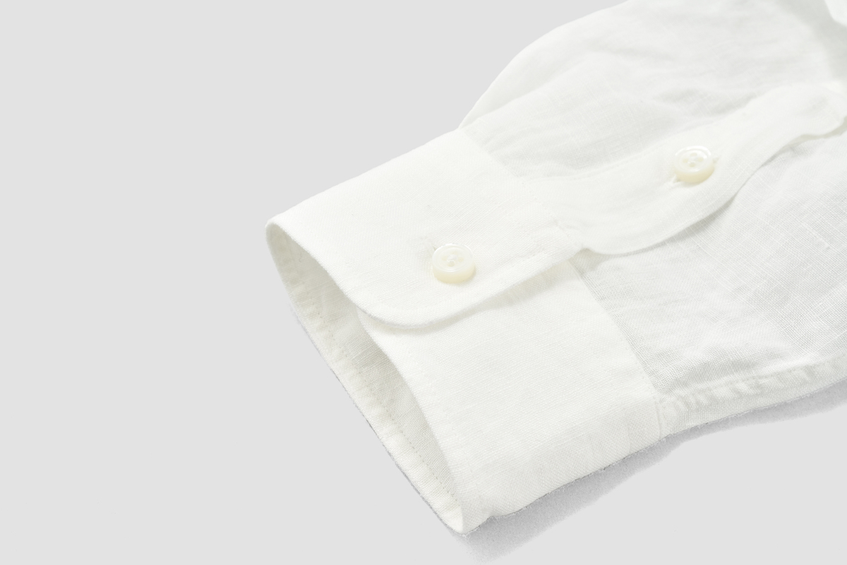 O2〉× HITOYOSHI ジェンダーレス リネン バンドカラーシャツ - 〈O2