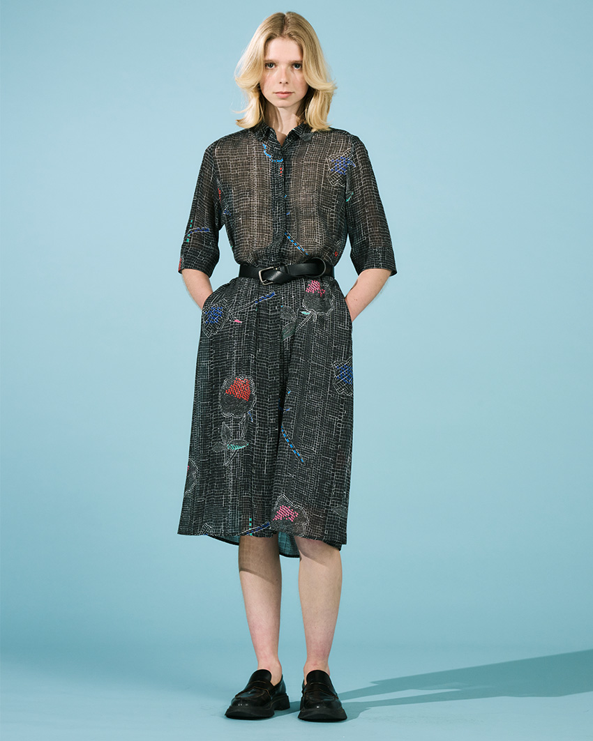 CACUMA 花柄シャツワンピース Mサイズ 新品タグ付き☆2024SS今期☆CACUMA カクマ昼に浮く花のシャツ