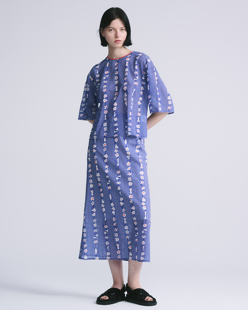 夏の花かざりのフレアスカート - CACUMA 2024SS 渡邉良重さんの服