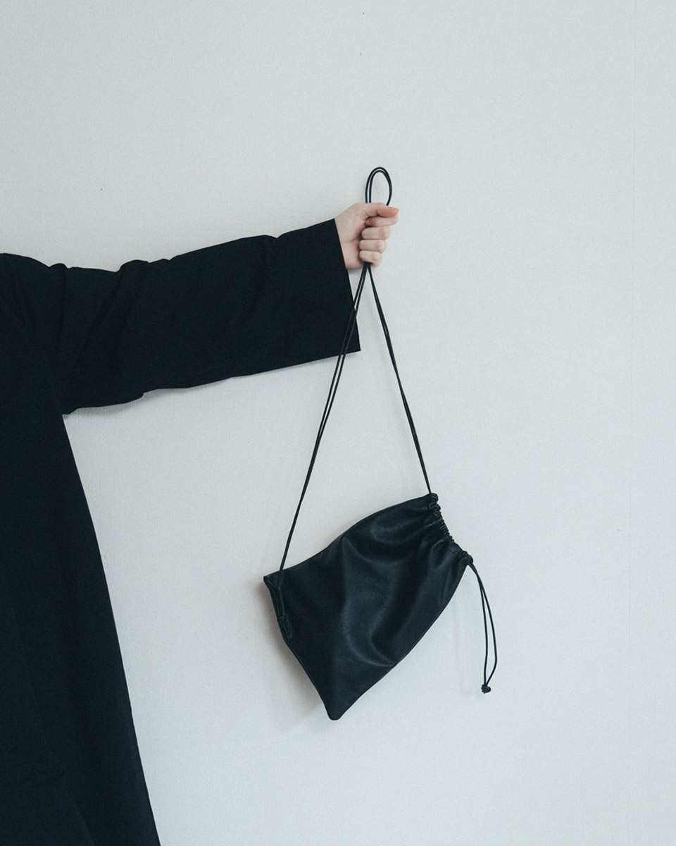 【ほぼ未使用】SLOW&CO ショルダーバック styiro ショルダーバッグ バッグ ハートショルダーバッグ