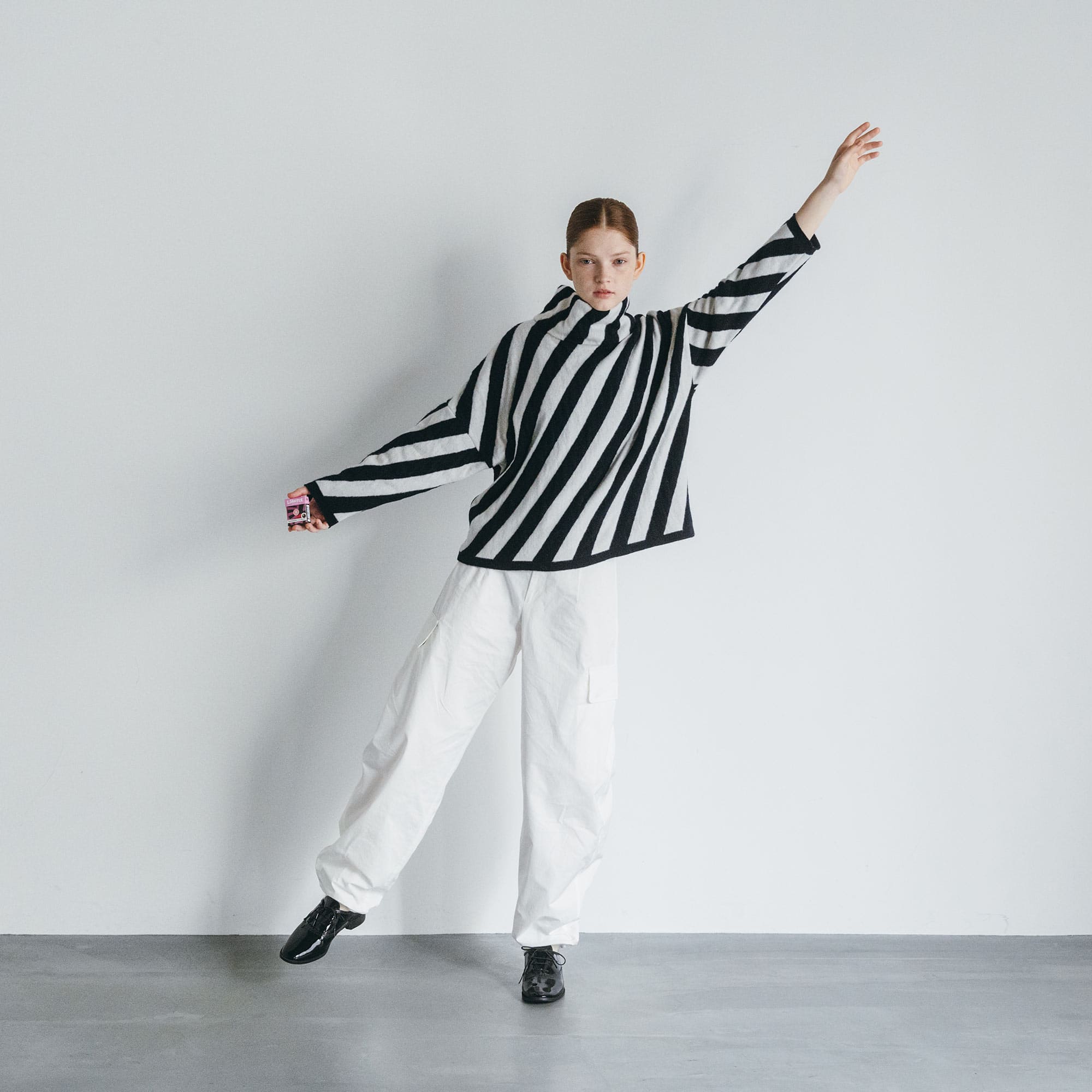 marikomikuni 2024 a/w - licorice pullover