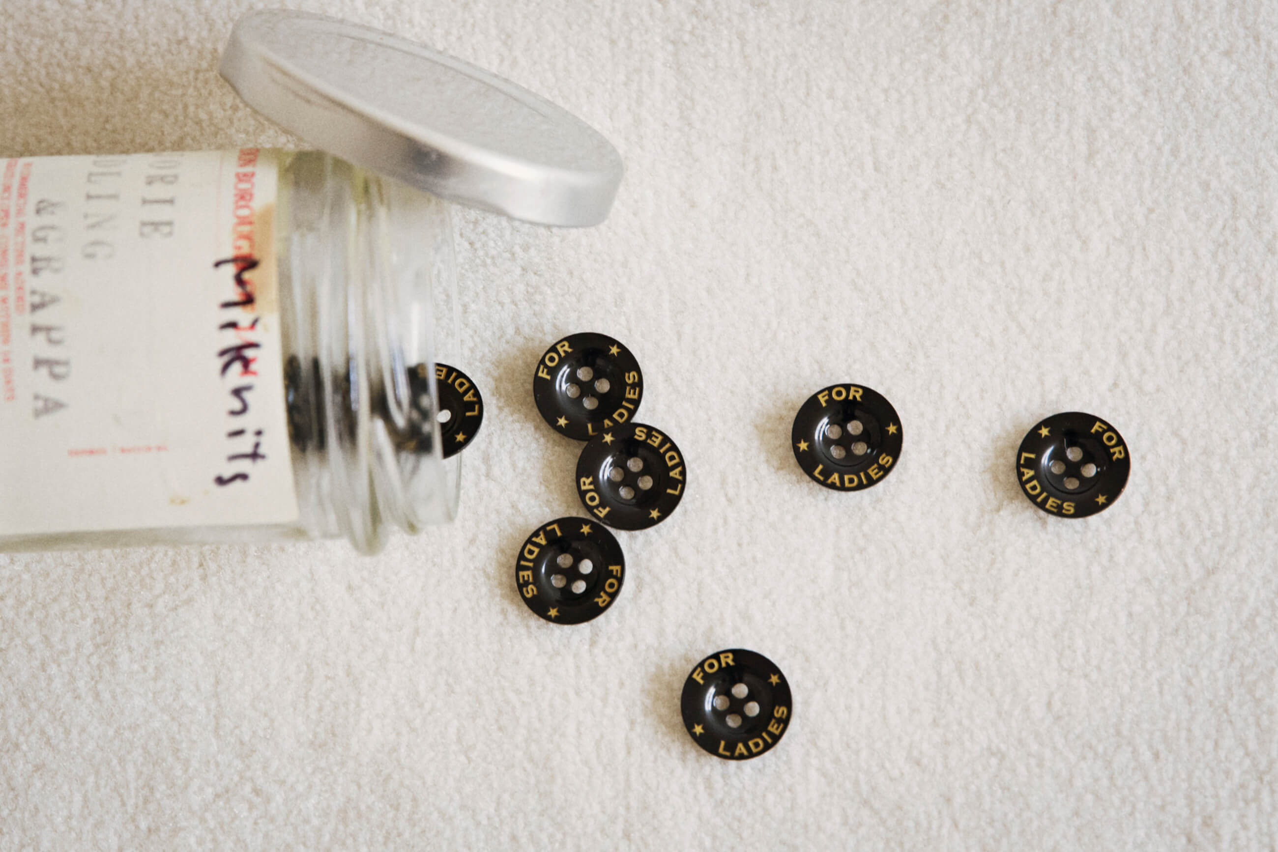 8/31迄　糸ボタン　書籍　イタリア(*´꒳`*) 8/31迄 糸ボタン 書籍 イタリア(*´꒳`*) 8/31迄 糸ボタン