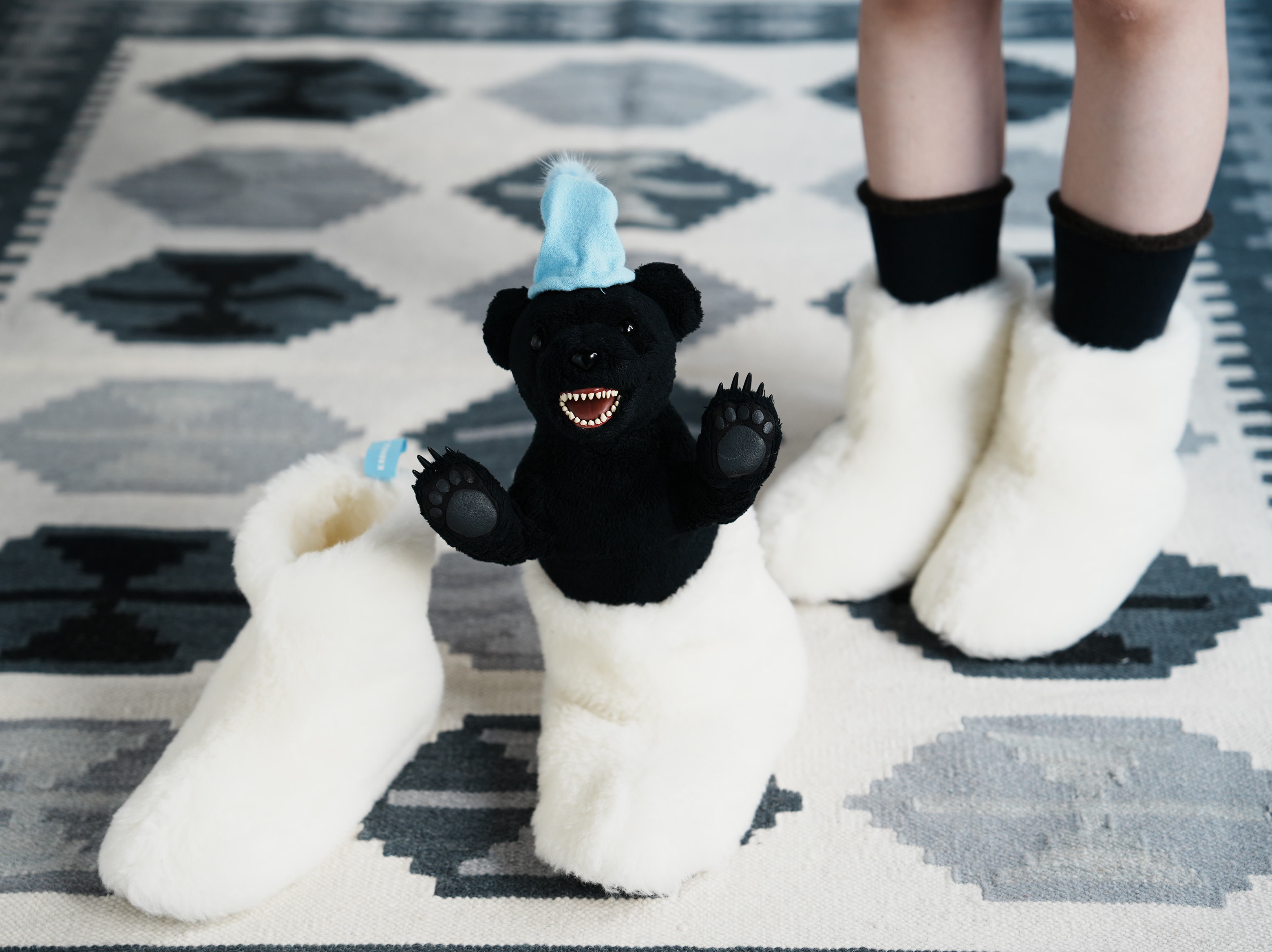 自分ツッコミくま　ルームシューズ　寝起き 自分ツッコミくま ルームシューズ 寝起き 自分ツッコミくま ルーム