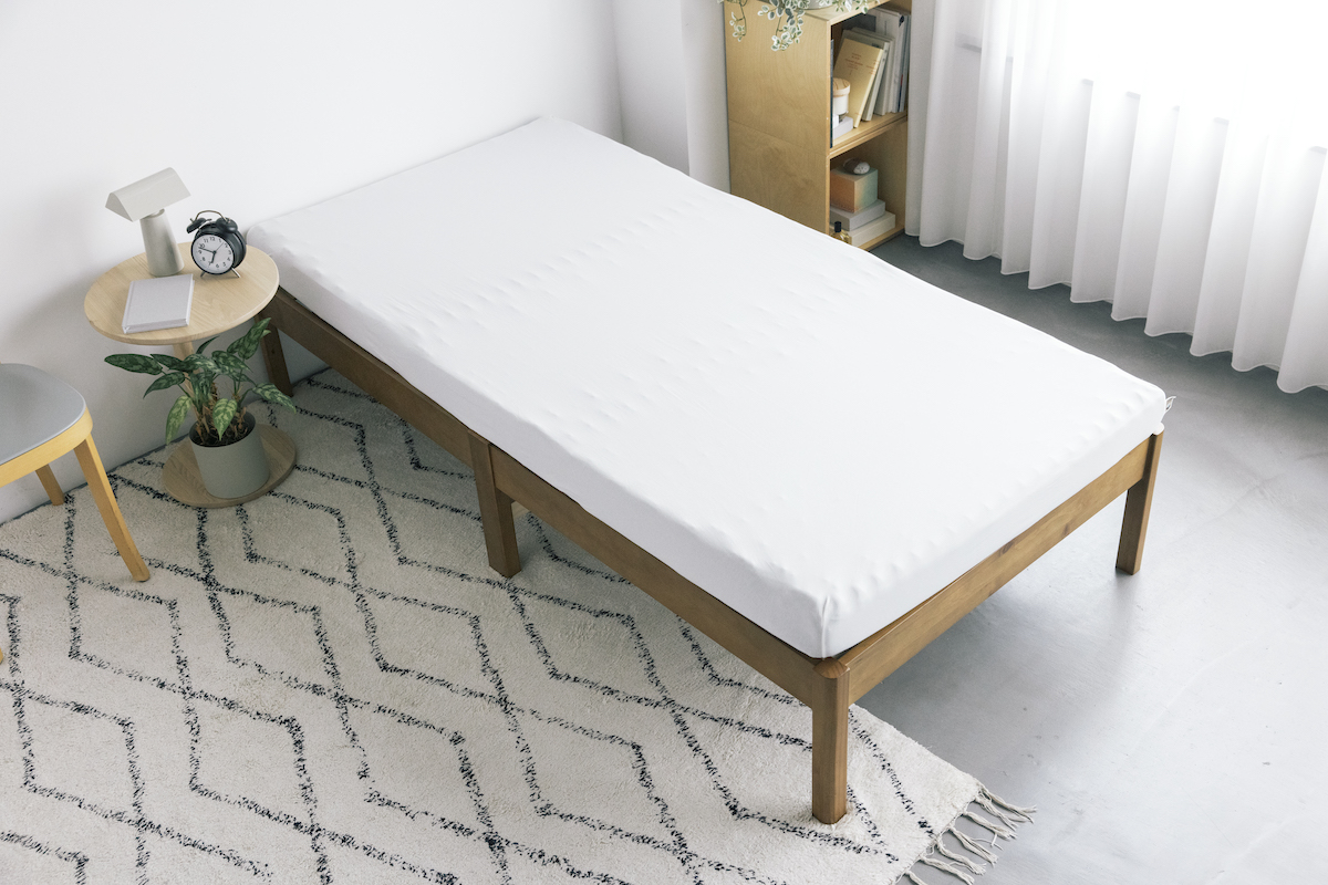 ねむれないくまのシーツ｜布団（ふとん）・寝具の通販｜ねむれないくま