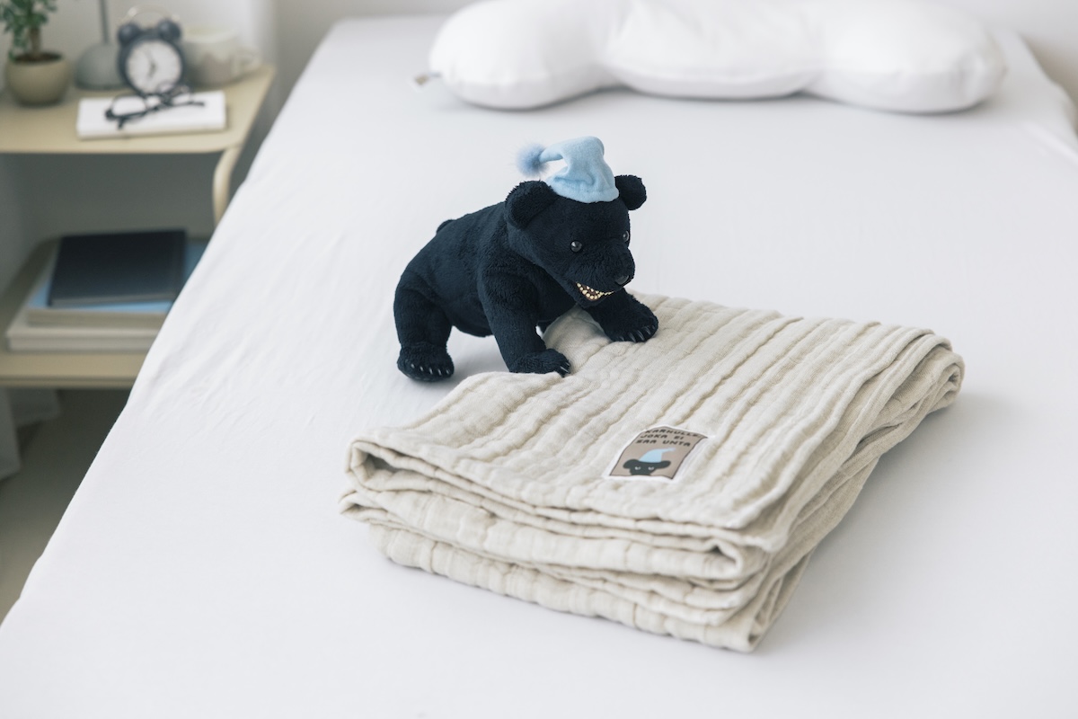 【ほぼ日】ねむれないくまのために　くまもさらさら2wayパッド 2wayパッド（敷きパッド・肌掛け） | 布団（ふとん）・寝具の