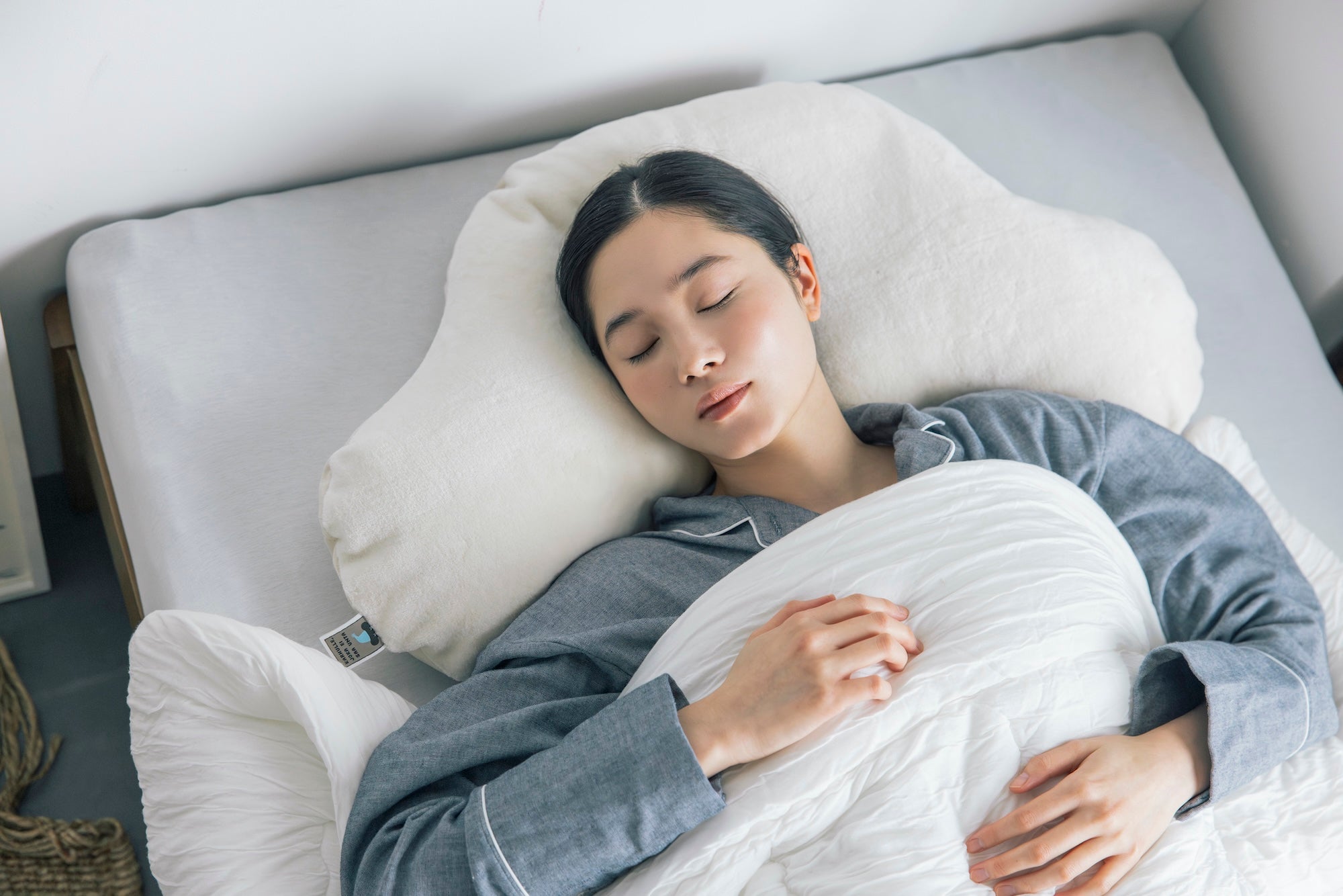 ふとんでまくら　再度お値下げ くまのさかだちまくら（オーガニック綿毛布カバー）| 寝具の通販