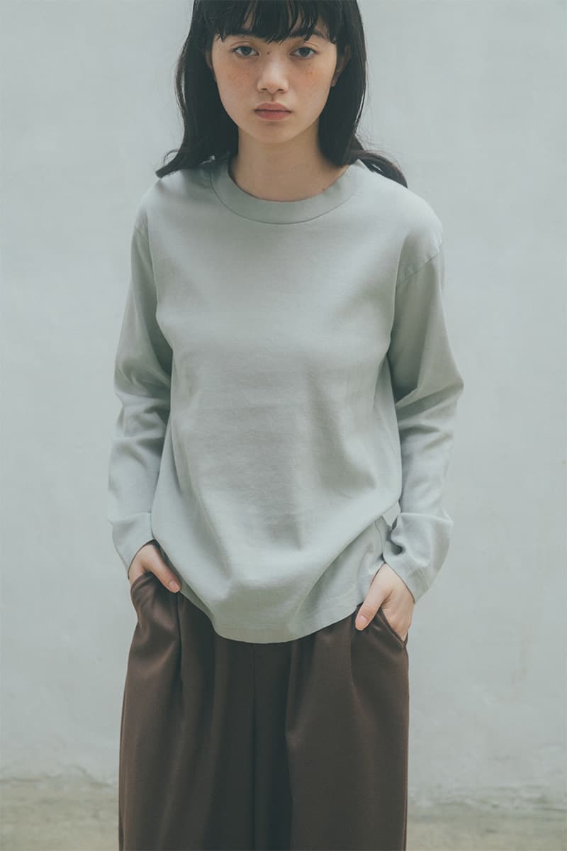 ほぼ日　轟木節子さん　ビワコットン　クルーネックロングスリーブ クルーネックロングスリーブ | 轟木節子がつくる、気持ちのいい