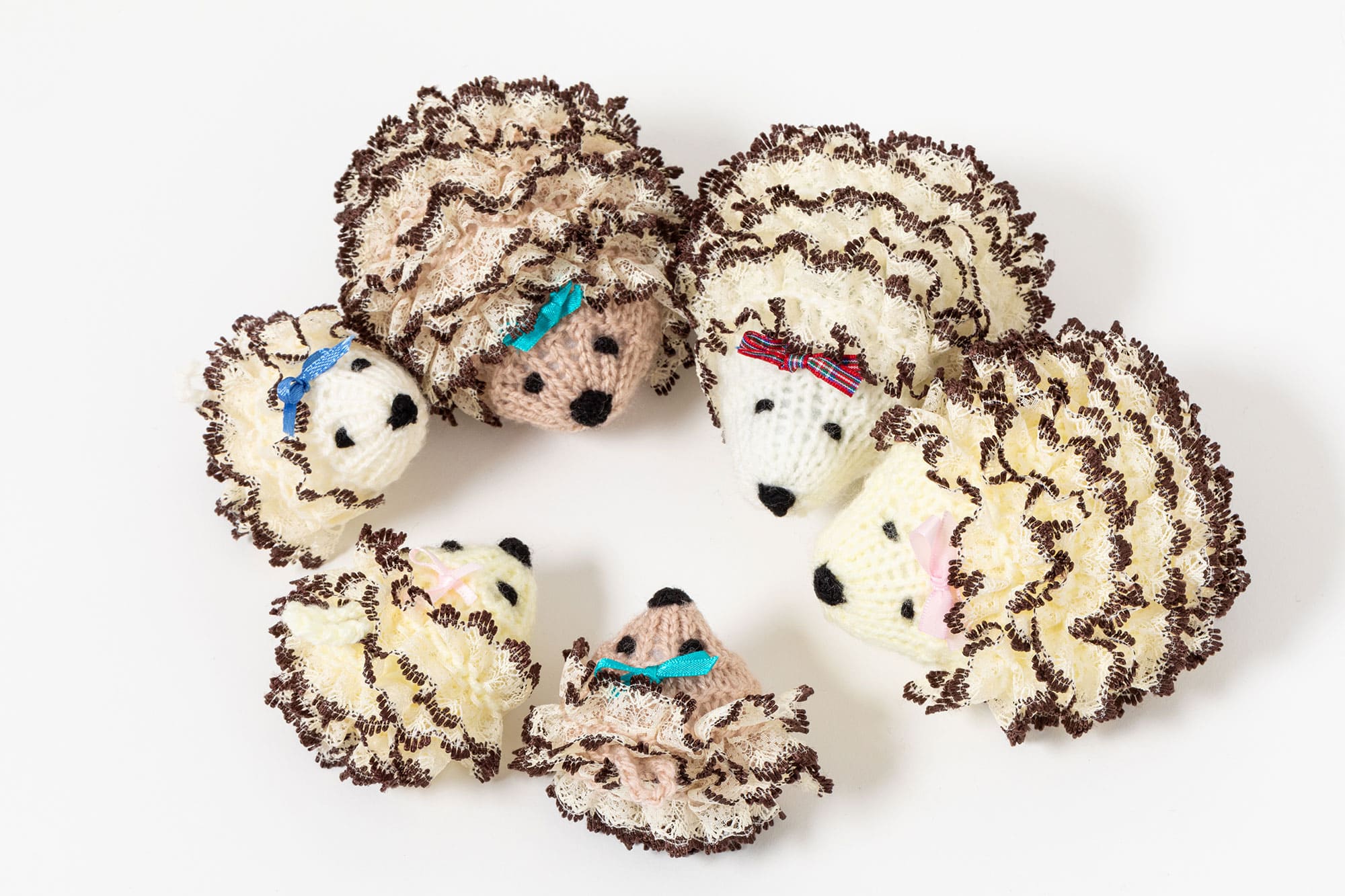 【aye さま】* old ornament ❀ * まんまるハリネズミ さん aye さま】* old ornament ❀ * まんまるハリネズミ さん