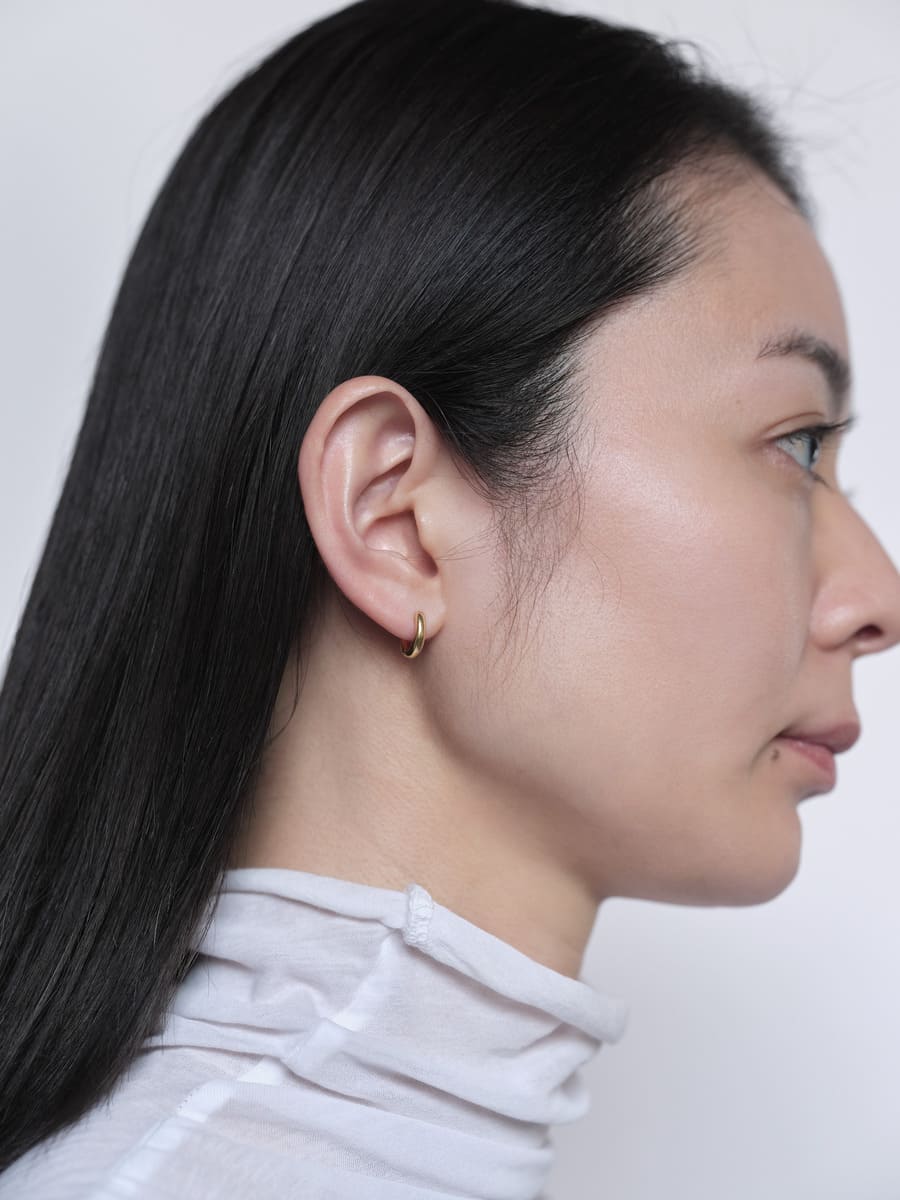 大人女性の フープピアス・グラッセ／12mm - ひとさじのジュエリーune アクセサリー