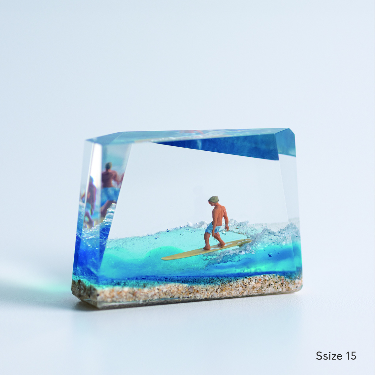 CrystalCube S size | 石田ゆり子さんが一緒に暮らすものたち
