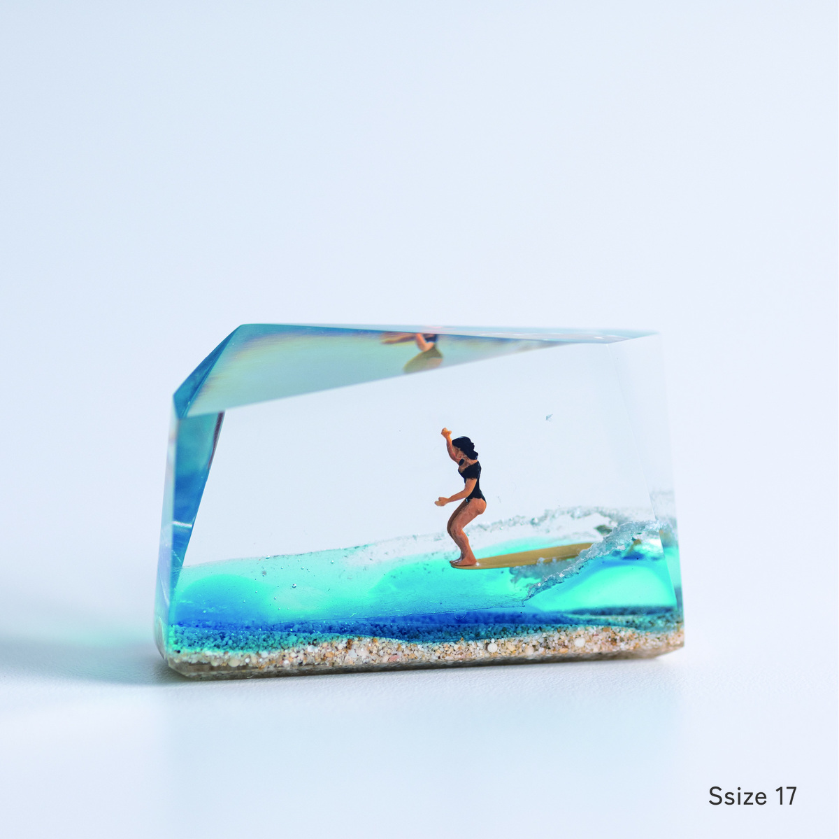 クリスタルキューブ サーフィンオブジェ ハンドメイド CrystalCube S size | 石田ゆり子さんが一緒に暮らすものたち