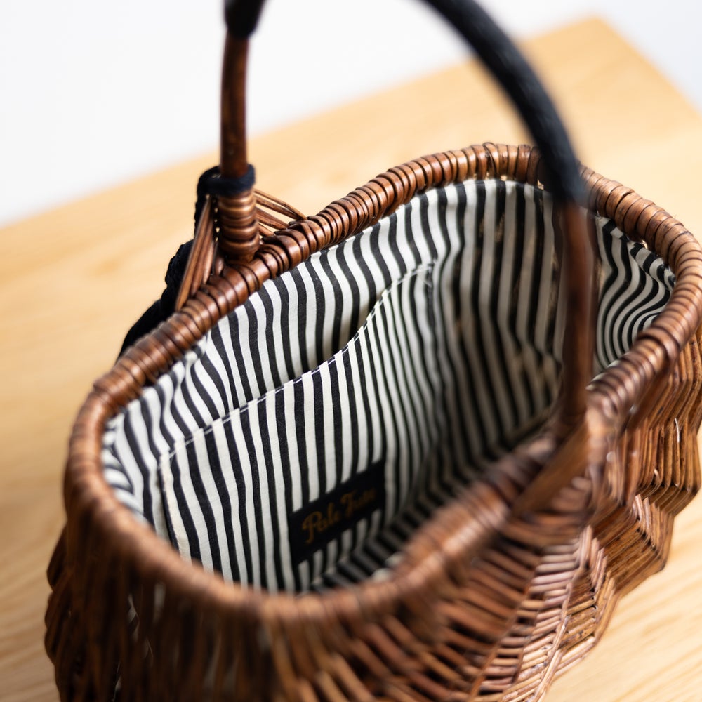 Pale Jute weekend basket | 石田ゆり子さんが一緒に暮らすものたち  